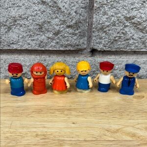 Vintage Fisher-Price Little People Set